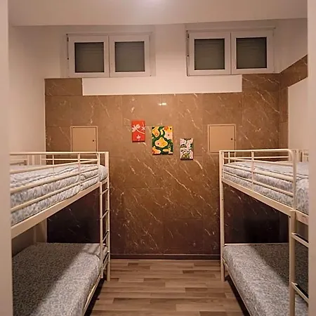 Hotel The Vault